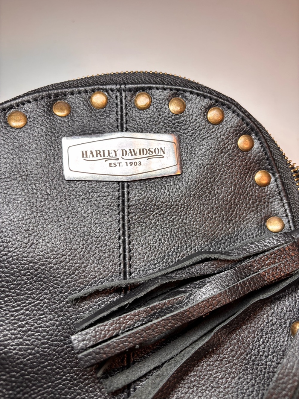 Harley Davidson Midnight Rider Leather Convertible Backpack - Picture 3 of 6